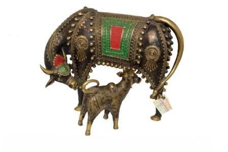 Animals sculpture titled 'Cow With Calf', 15x13x8 inches, by artist Kushal Bhansali on Brass