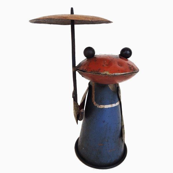 Animals craft titled 'Recycled Frog Bottle Top', 7x3 inches, by artist Dekulture Works on Recycled Iron